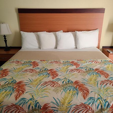 Hotel Lucia Beach Ябукоа Экстерьер фото